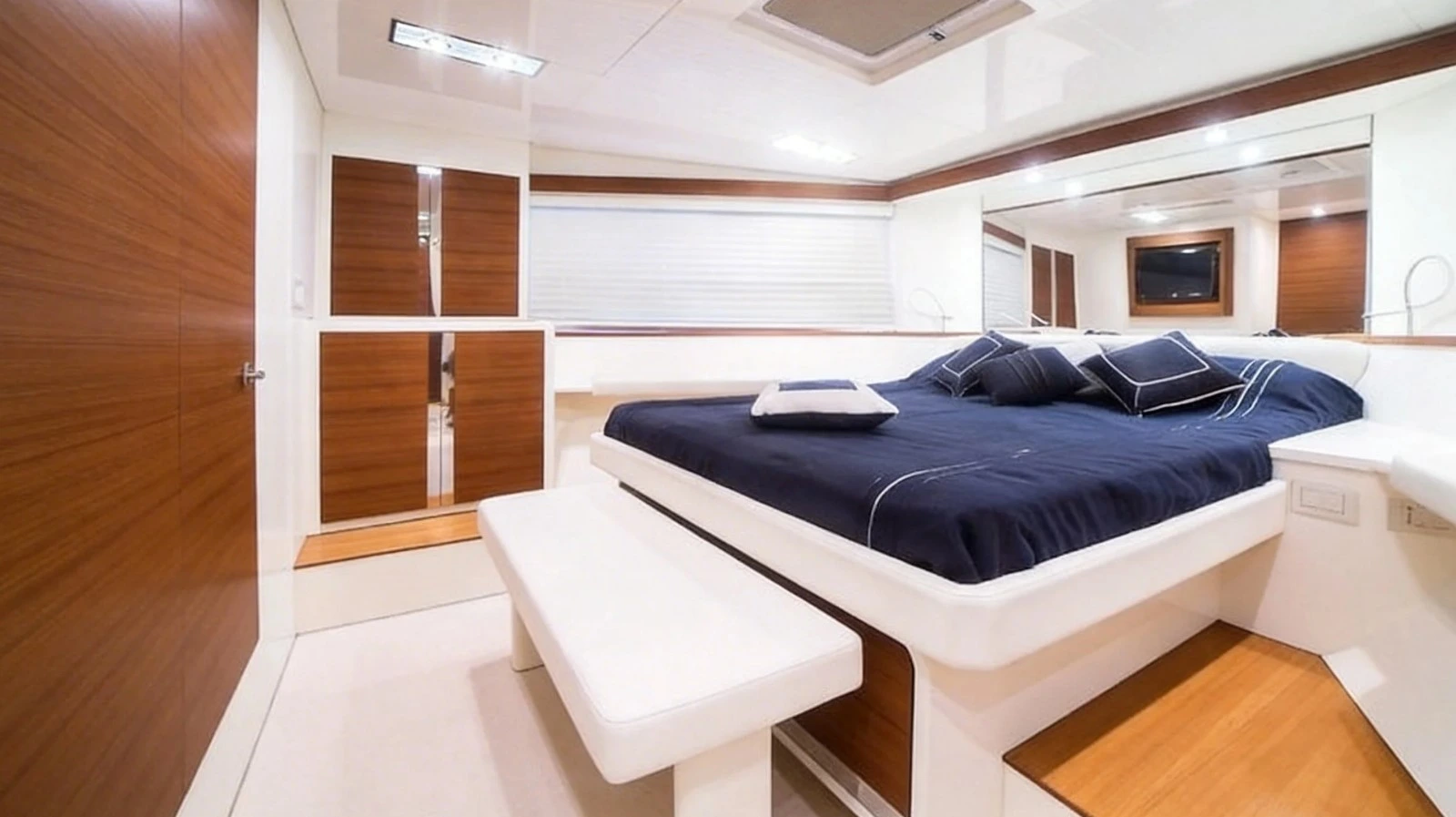 Itama 75 Boat