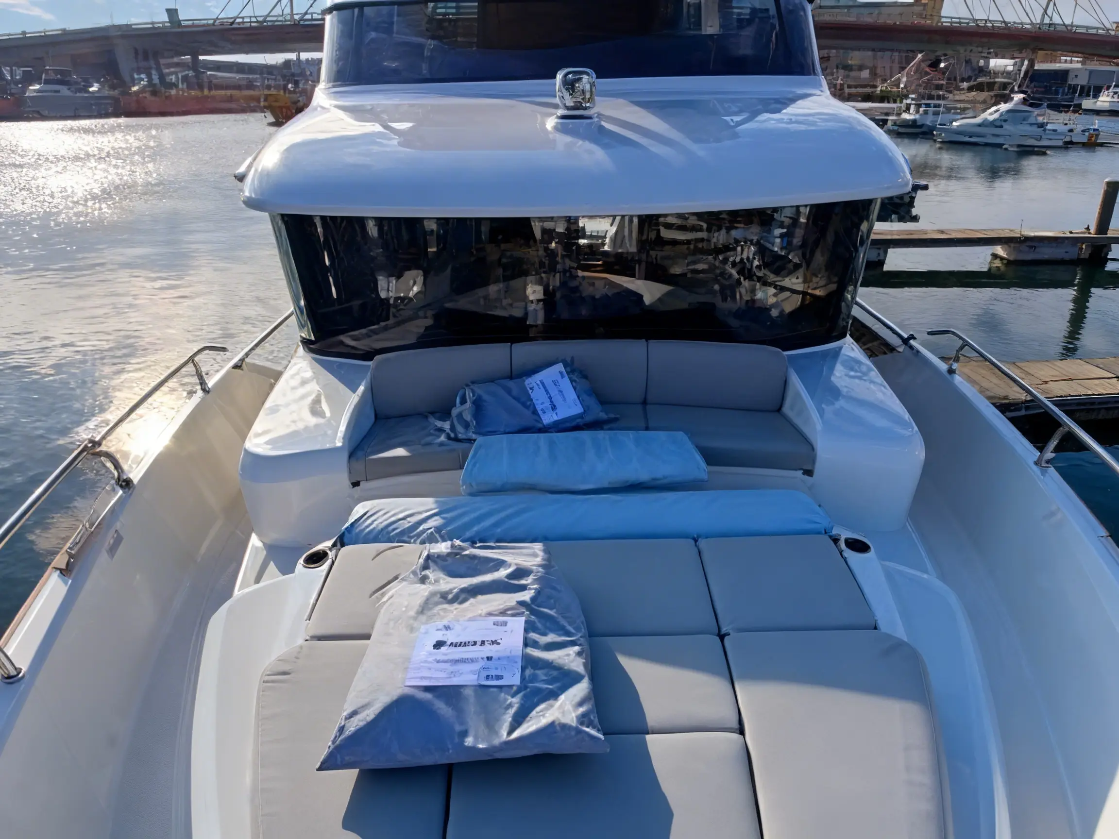 Absolute Navetta 53 
