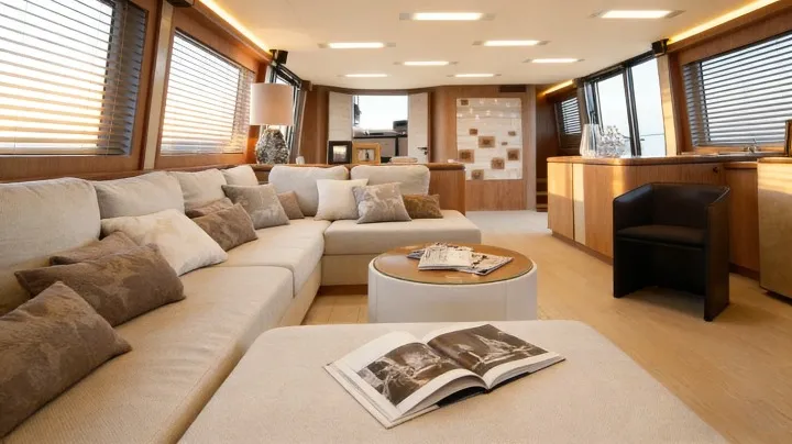 Monte Carlo Yachts 86