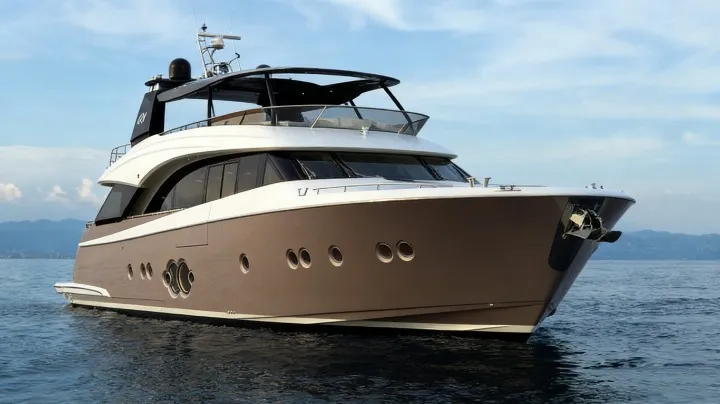 Monte Carlo Yachts 86