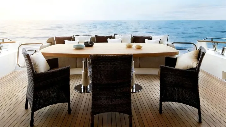 Monte Carlo Yachts 86