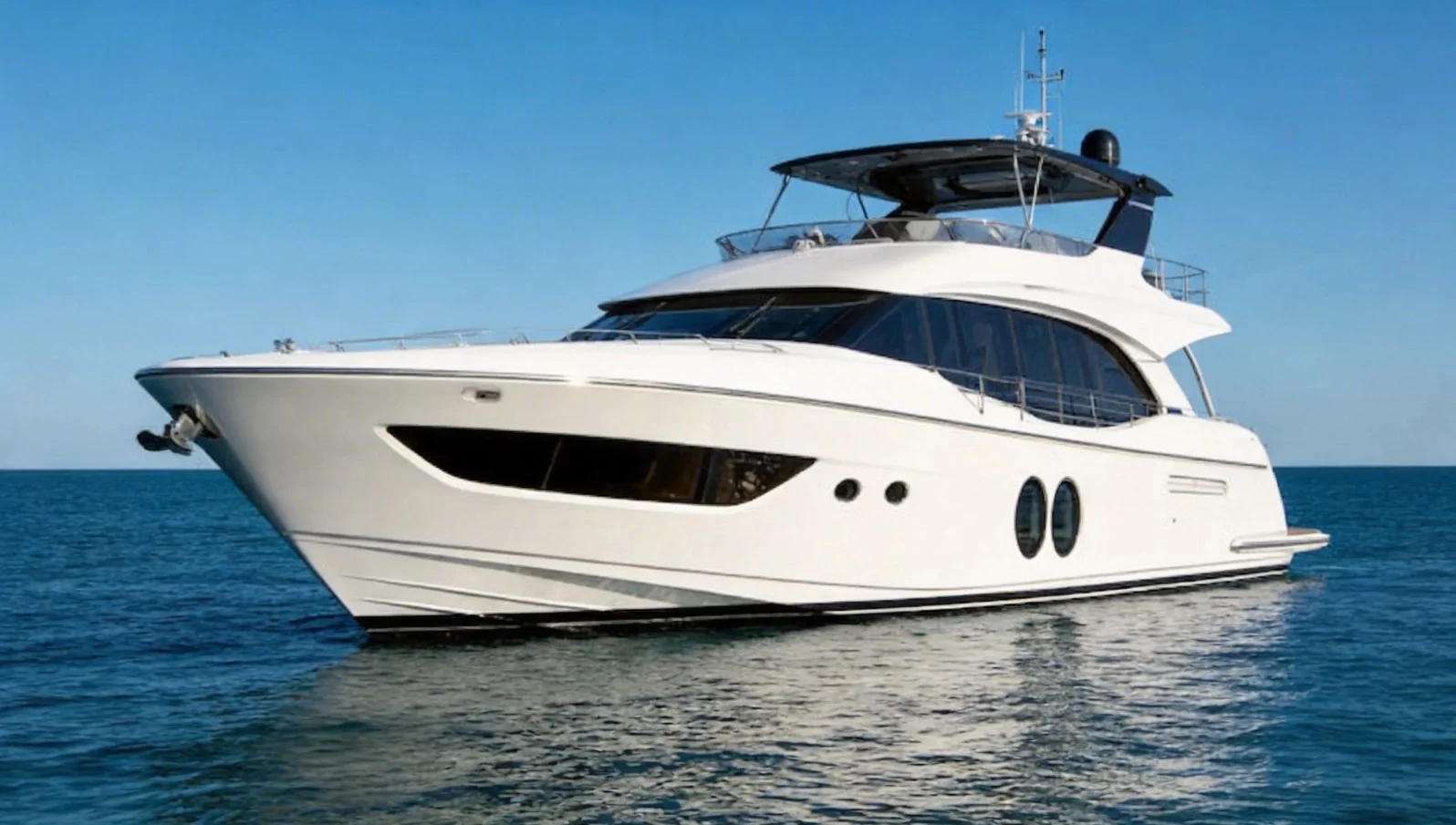Monte Carlo Yachts 70
