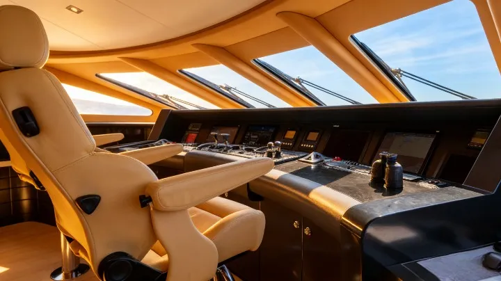 Heesen 4400 Aluminium