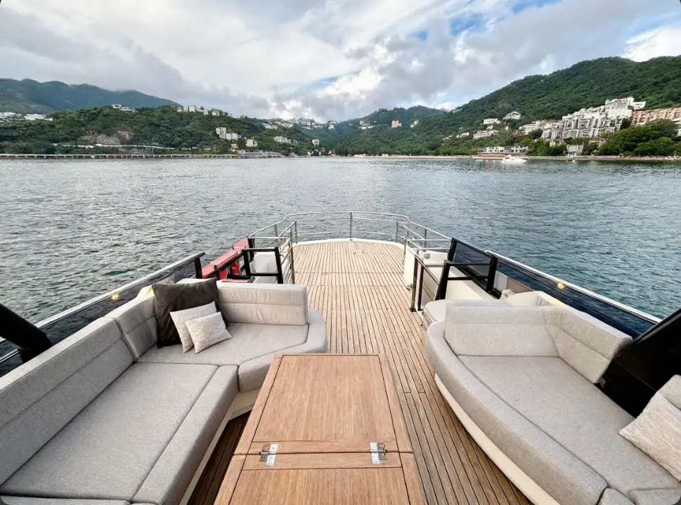 2019 Monte Carlo Yachts MCY 86