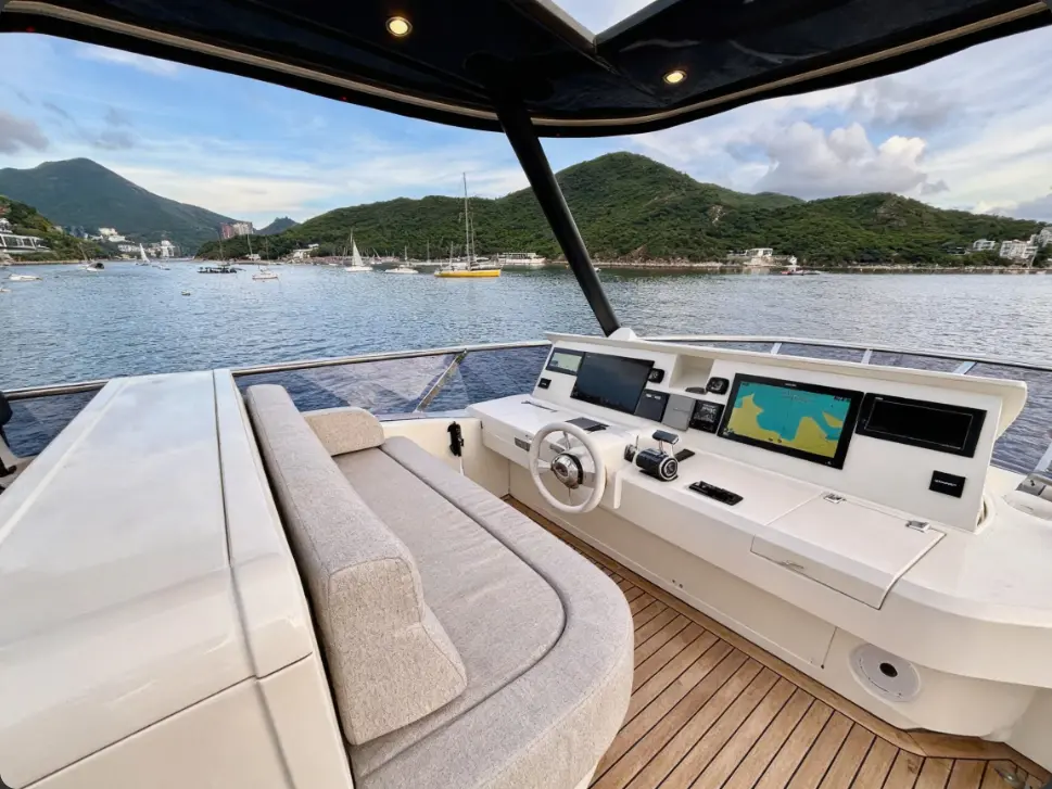 2019 Monte Carlo Yachts MCY 86