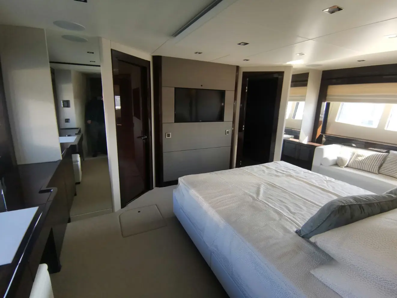 Sunseeker 95