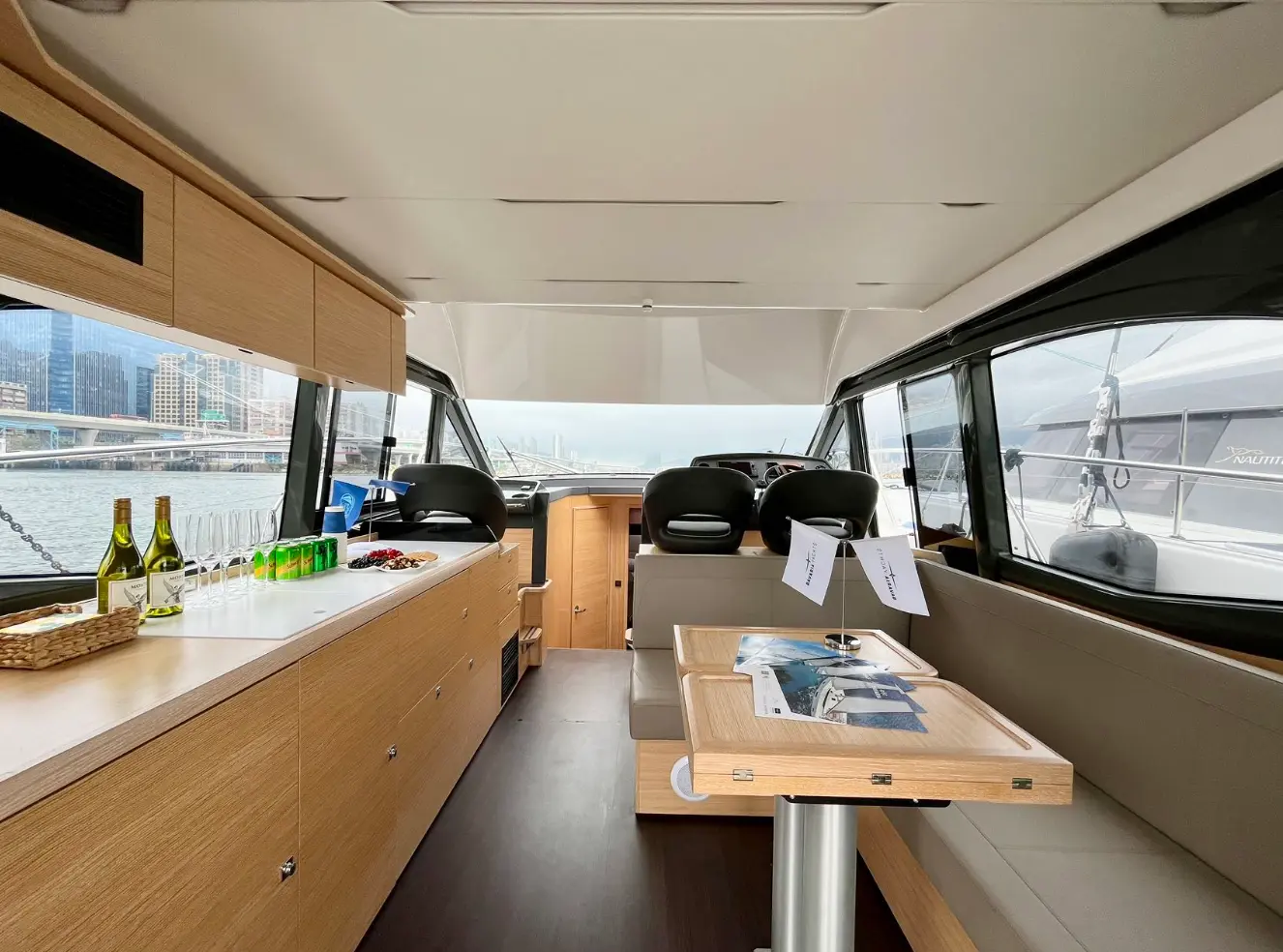 Bavaria R40 Fly