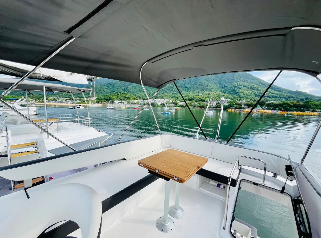 Bavaria R40 Fly