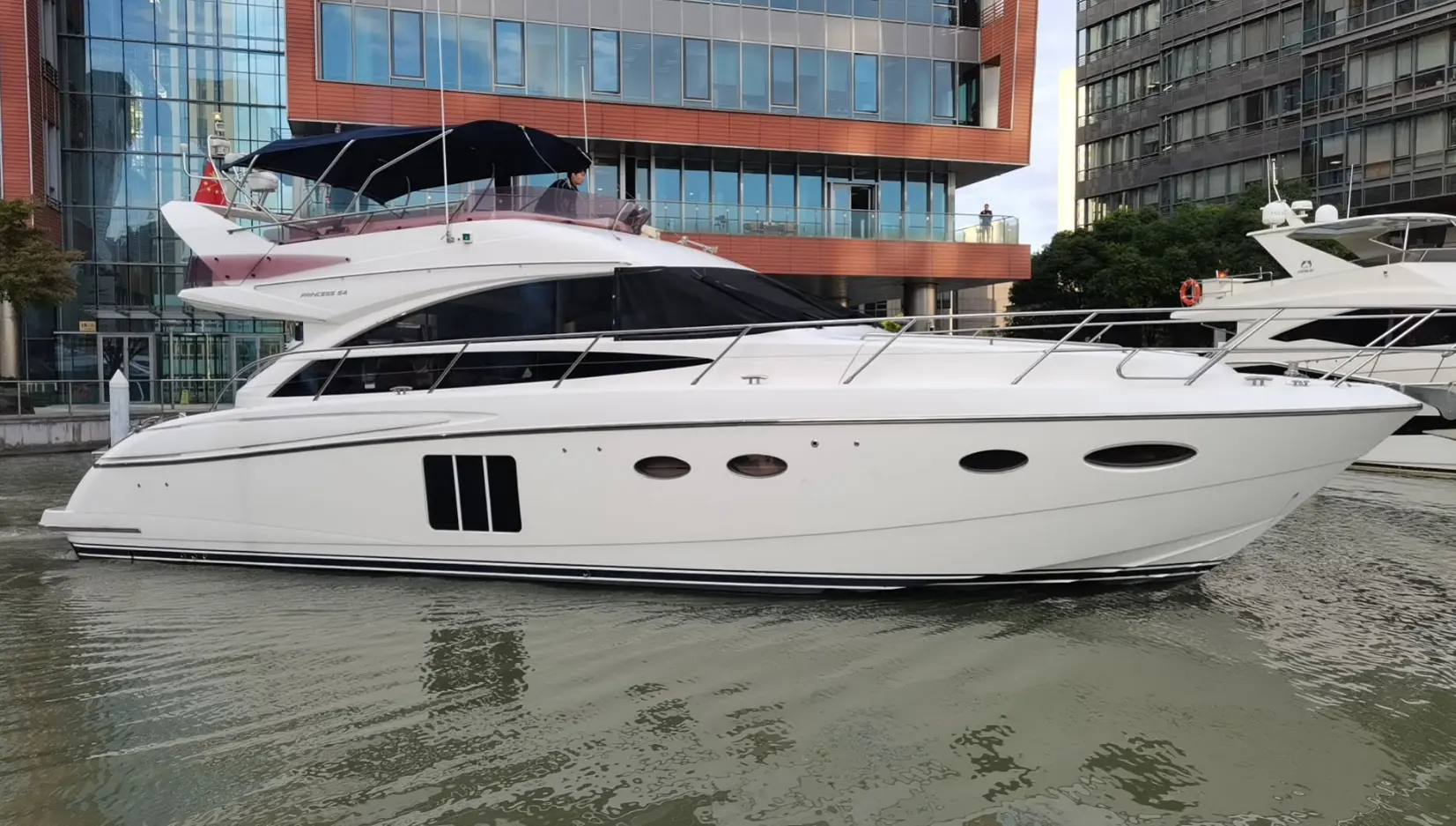 Princess 54