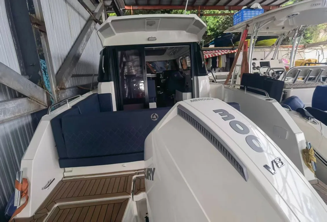 Quicksilver 875 Sundeck