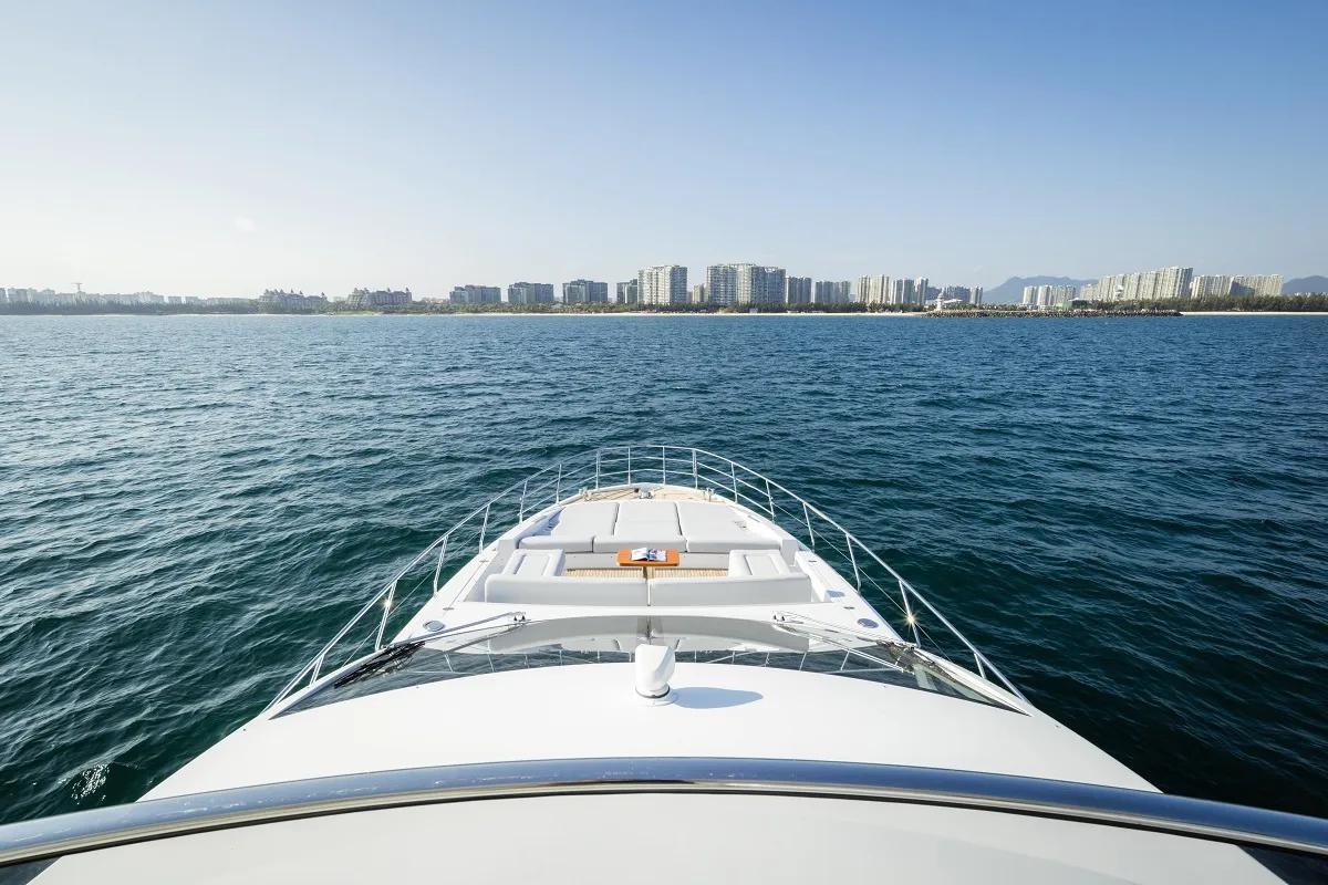 Azimut 72