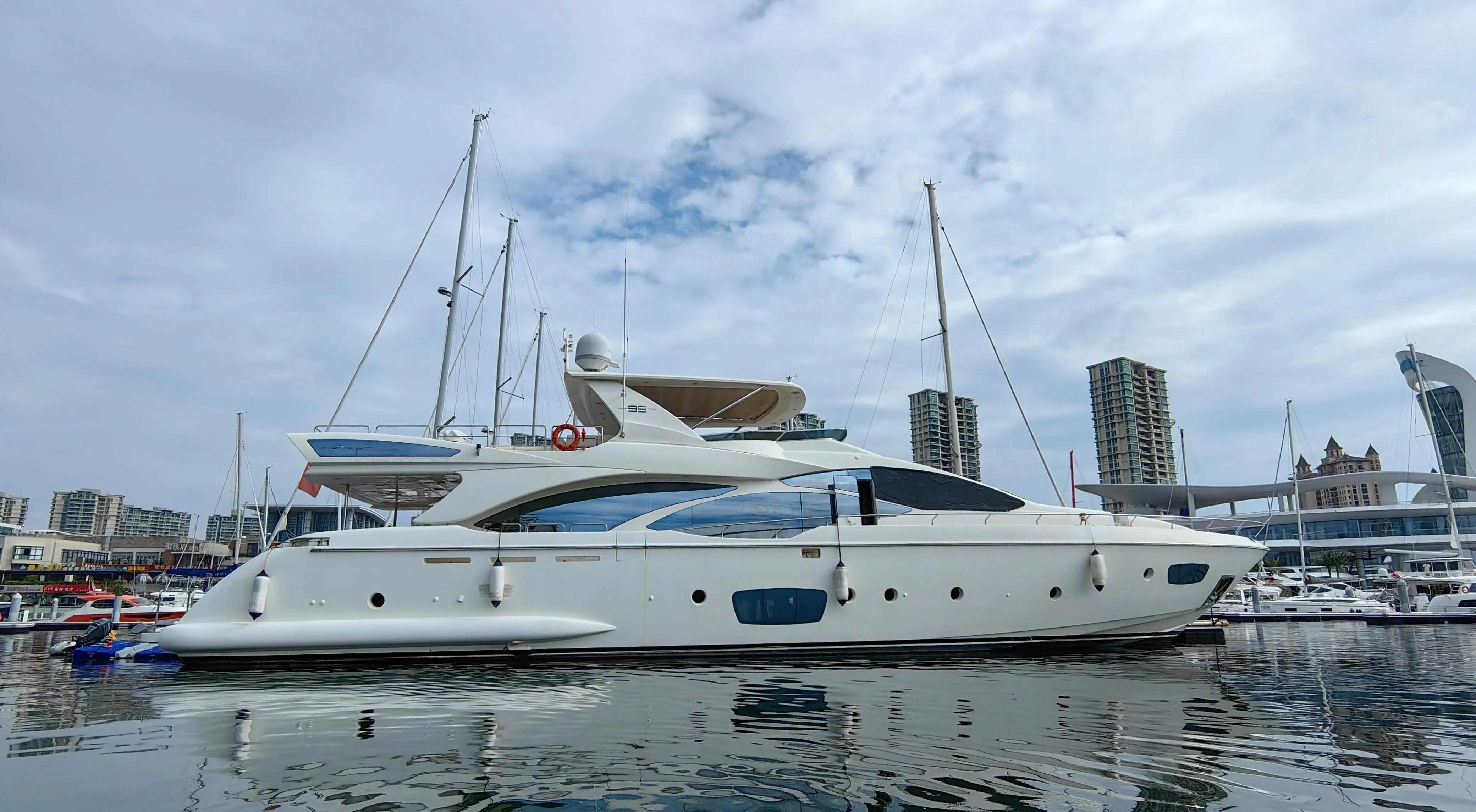 AZIMUT 95