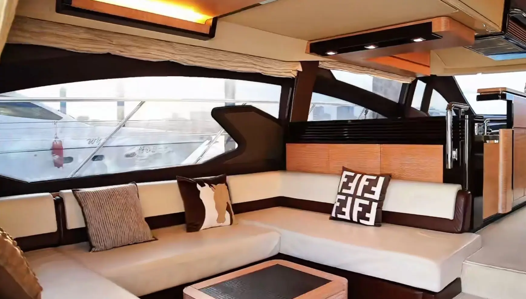 Azimut 64