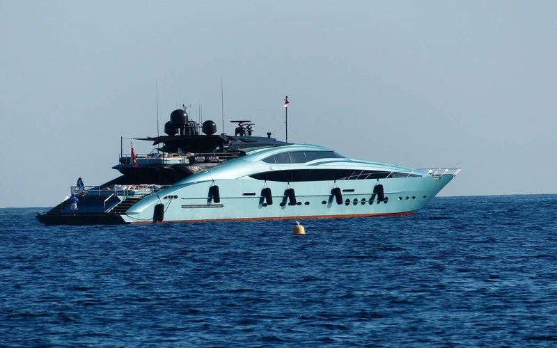 Power Yacht