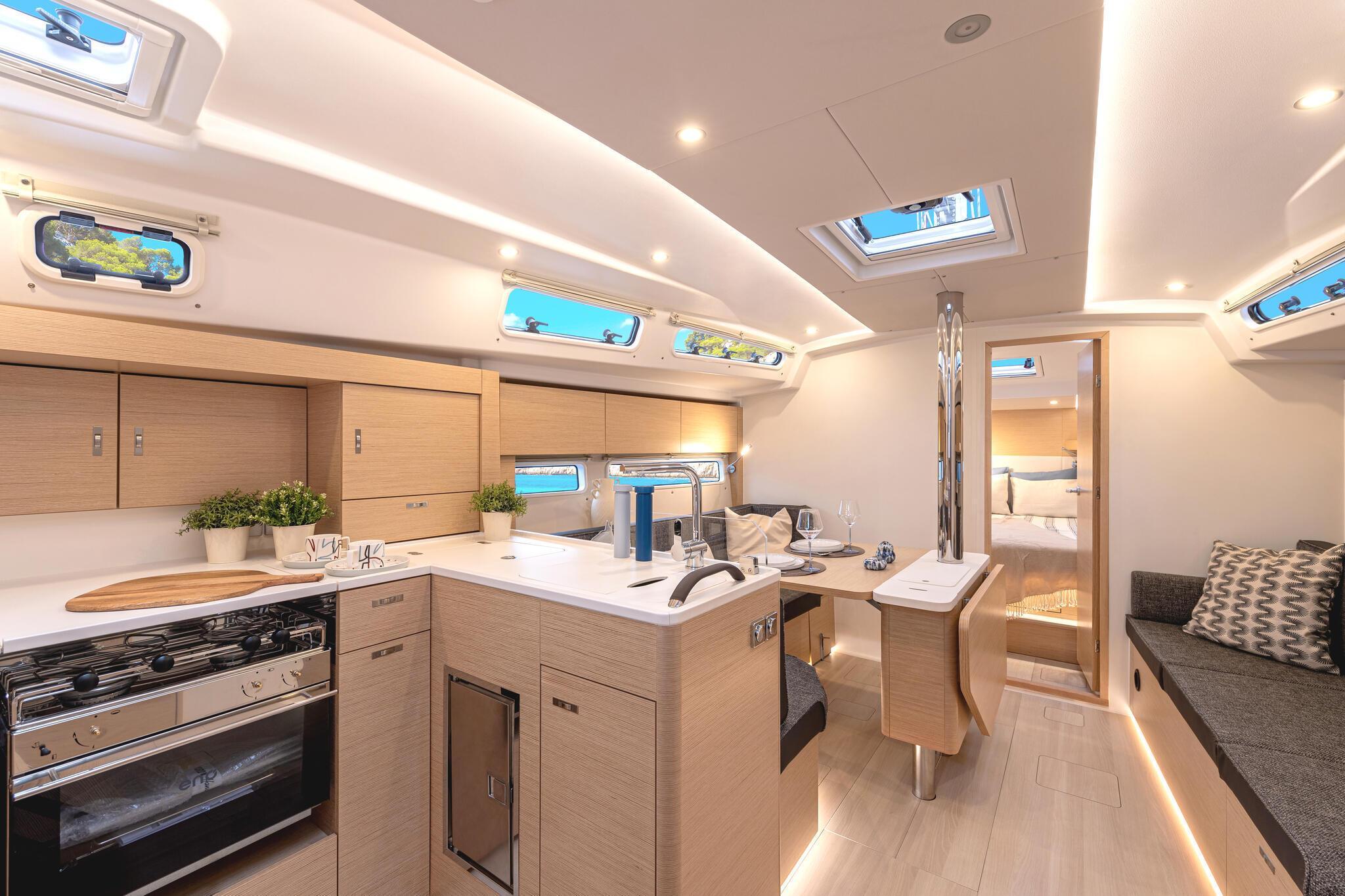 2025 Hanse 360 