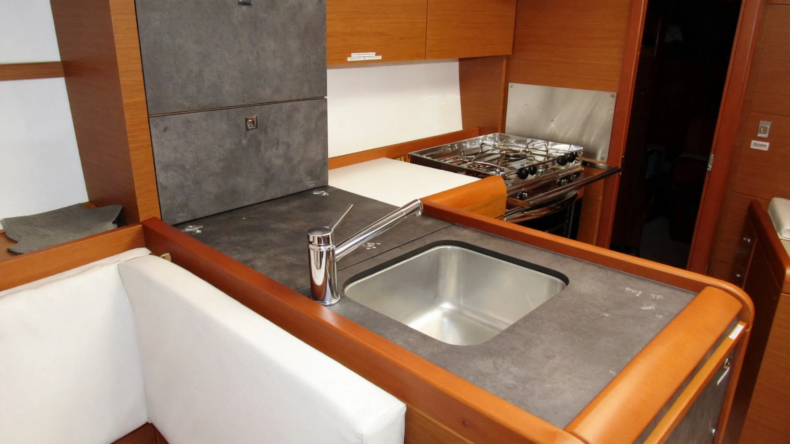 2023 Jeanneau Sun Odyssey 349