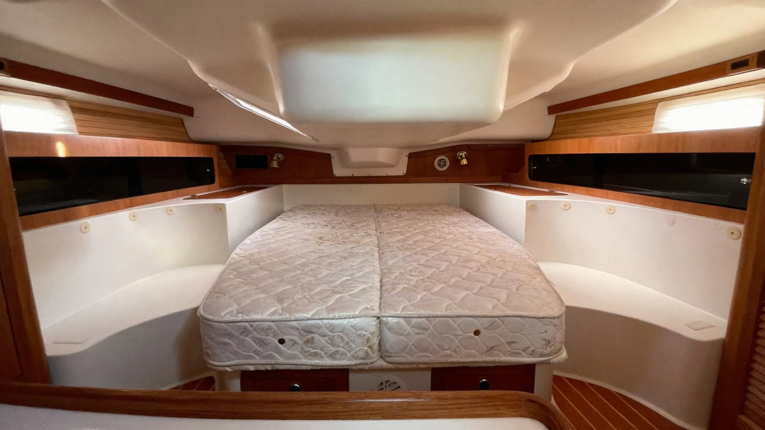 2001 Catalina 380