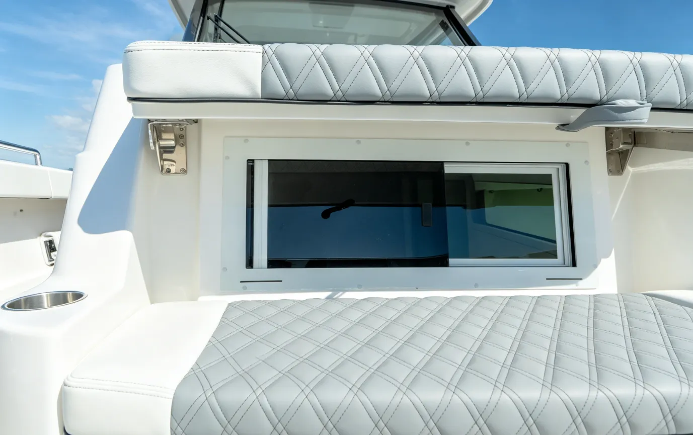 2026 Invincible 46 Pilothouse