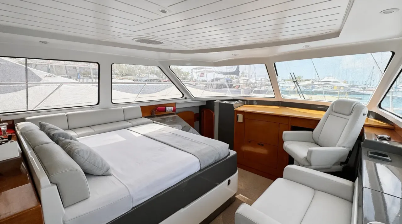 2005 Fountaine Pajot Highland