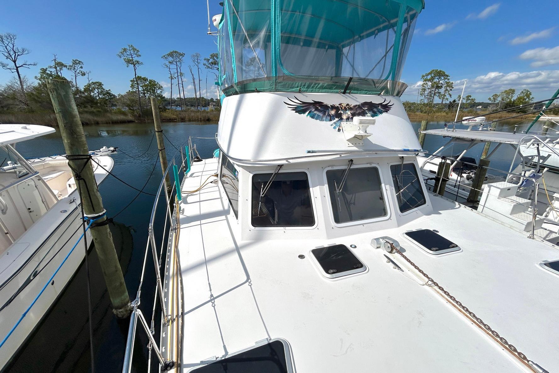 2004 PDQ 34 Power Catamaran