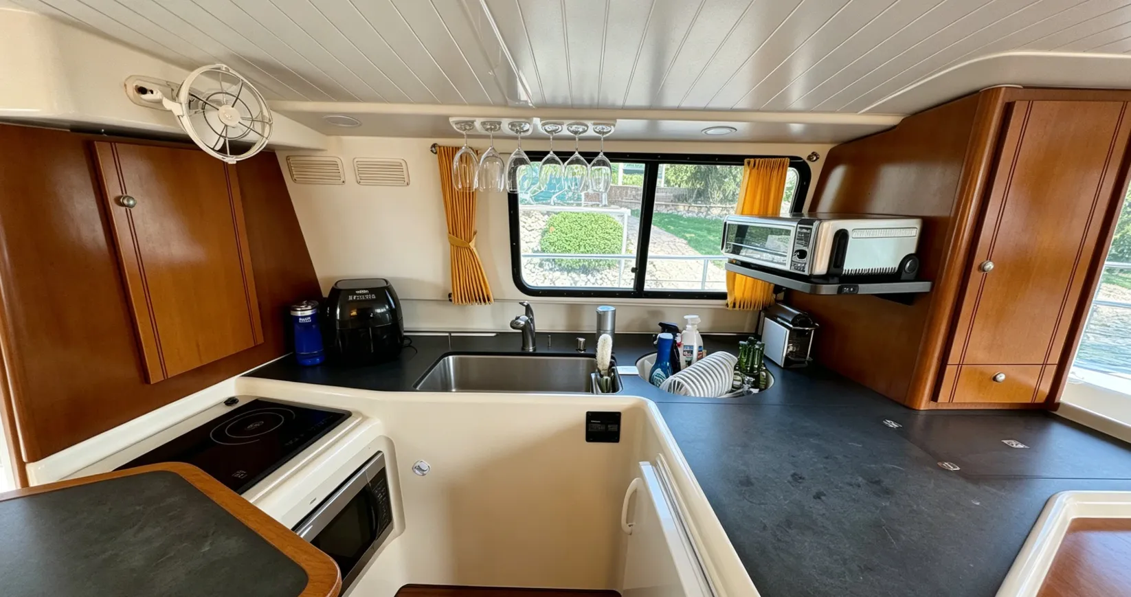 1999 Fountaine Pajot Maryland 37