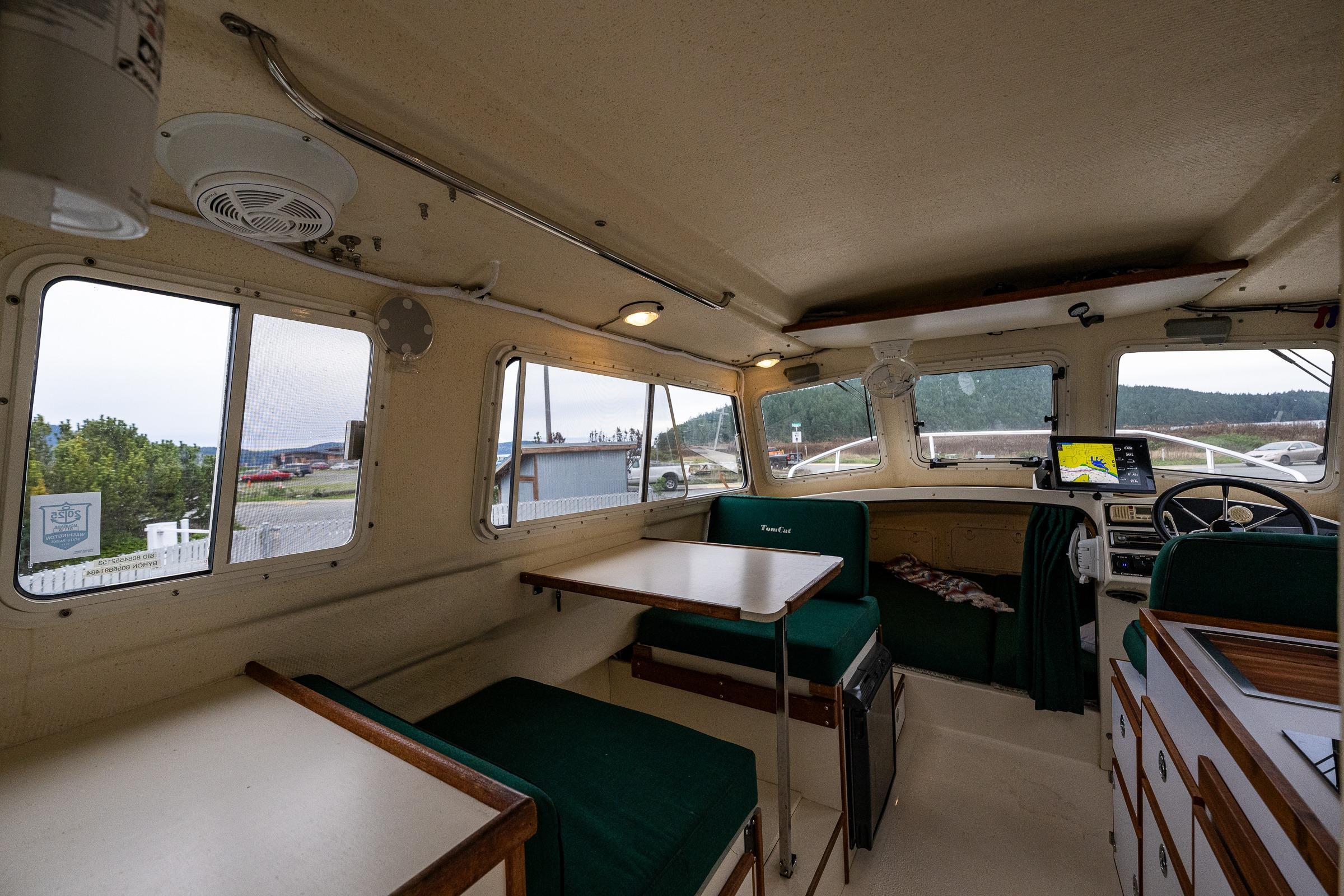 2006 C-Dory 25 Tomcat Catamaran 