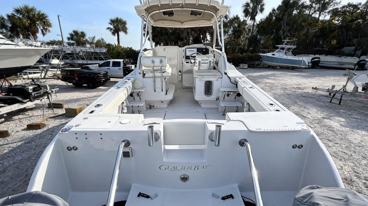 2005 Glacier Bay 2680 Coastal Runner 