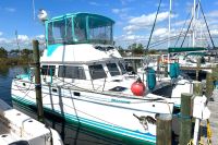 2004 PDQ 34 Power Catamaran