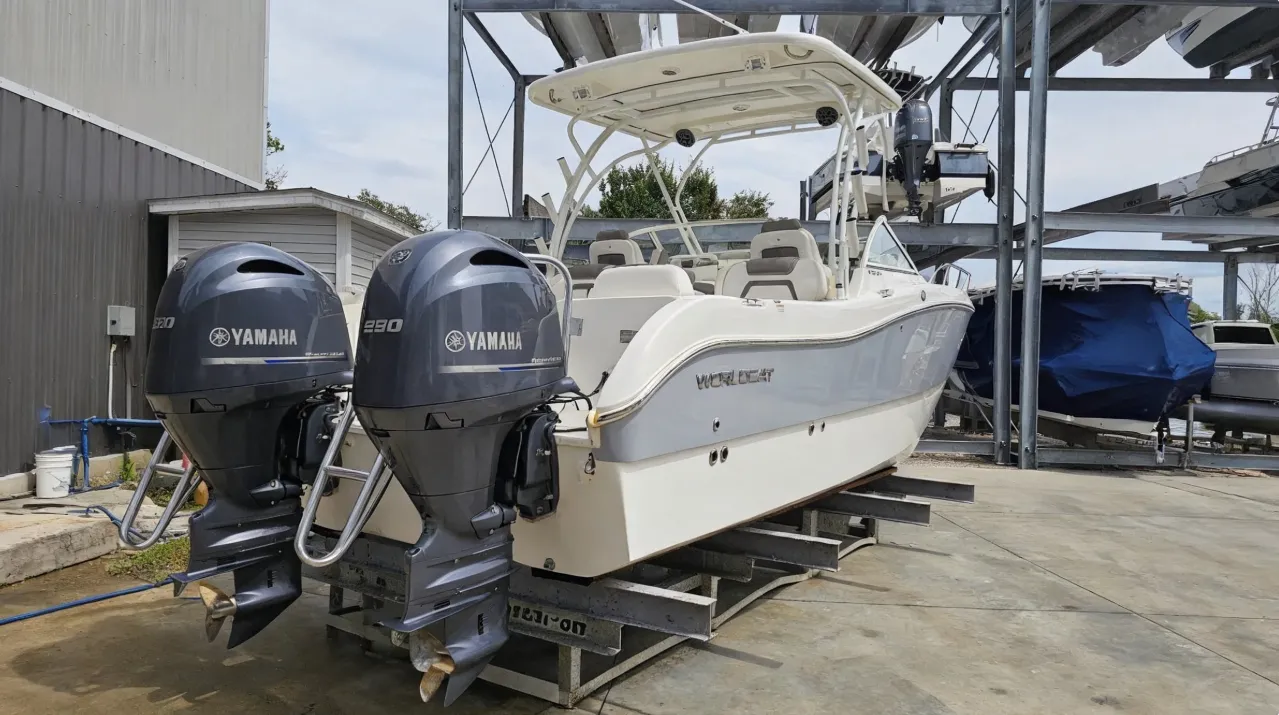2018 World Cat 255 DC