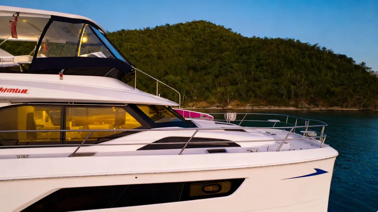 2022 Aquila 44 Yacht