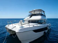 2024 Aquila 42 Yacht