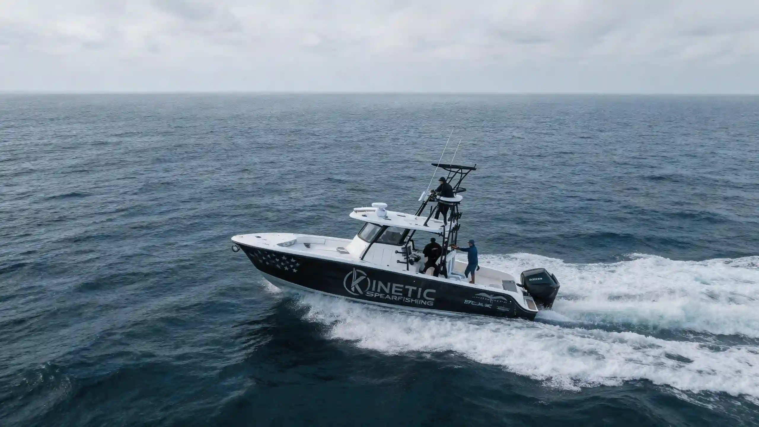 2025 Invincible 33 Catamaran