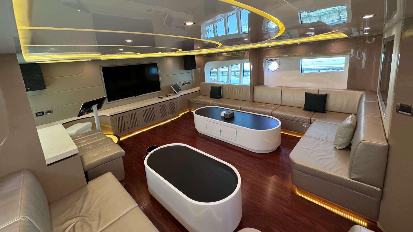 2018 Yihong Aquitalia 68