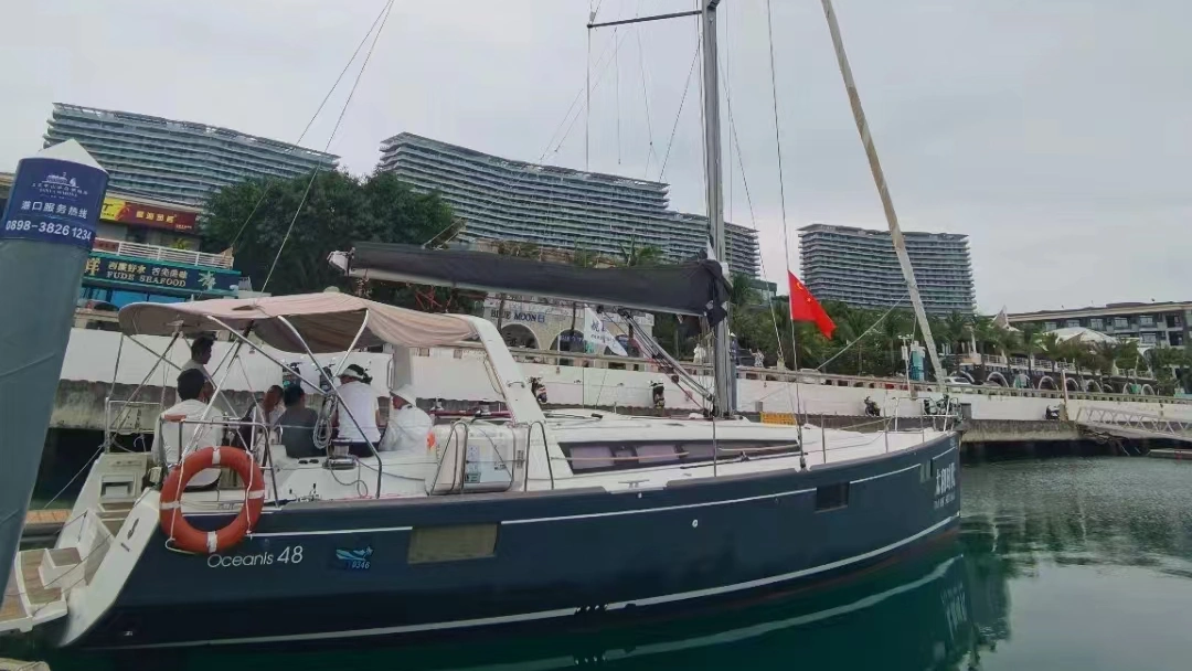 Beneteau 48