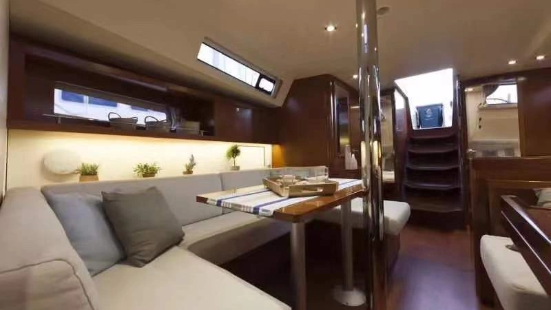 Beneteau 48